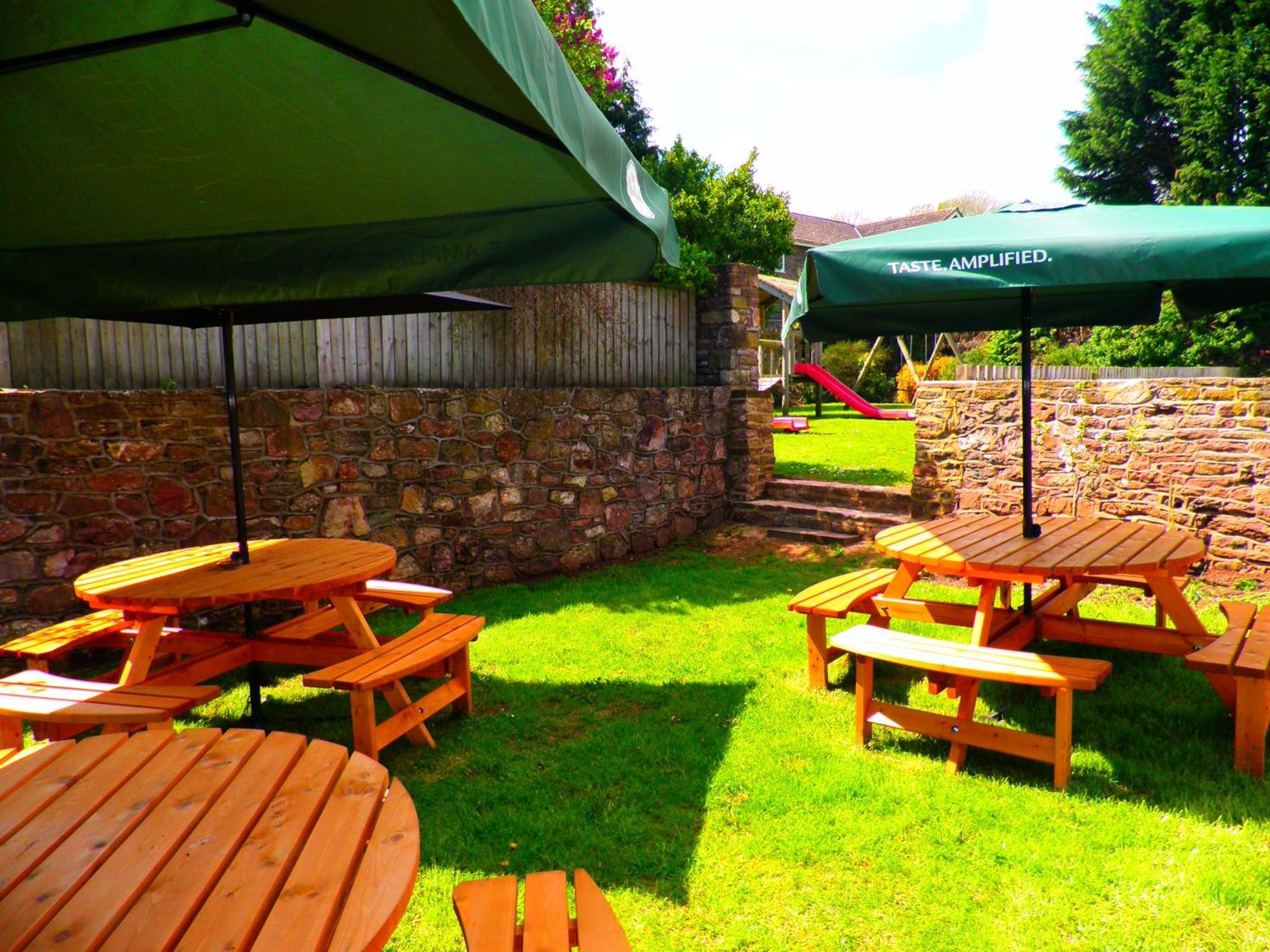 The George Inn & Millingbrook Lodge Ltd Lydney Exterior foto